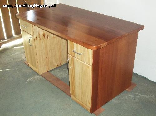 Escritorio en Madera de Raul y Pino con 2 Cajones.