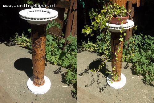 Macetero en altura unido con un tronco de Cipress, proteccin en color natural, Macetero en Metal reciclado color blanco. Se puede usar como Macetero o Porta Macetero. Dimetro del Macetero interior aprox. 17cm y exterior aprox. 29,5cm con una altura total de aprox. 82cm. Uso interior o exterior.