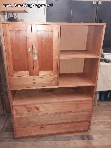 Restauracin y reparacin de Mueble antiguo de Madera Raul, cubierta terminada con laca normal. 